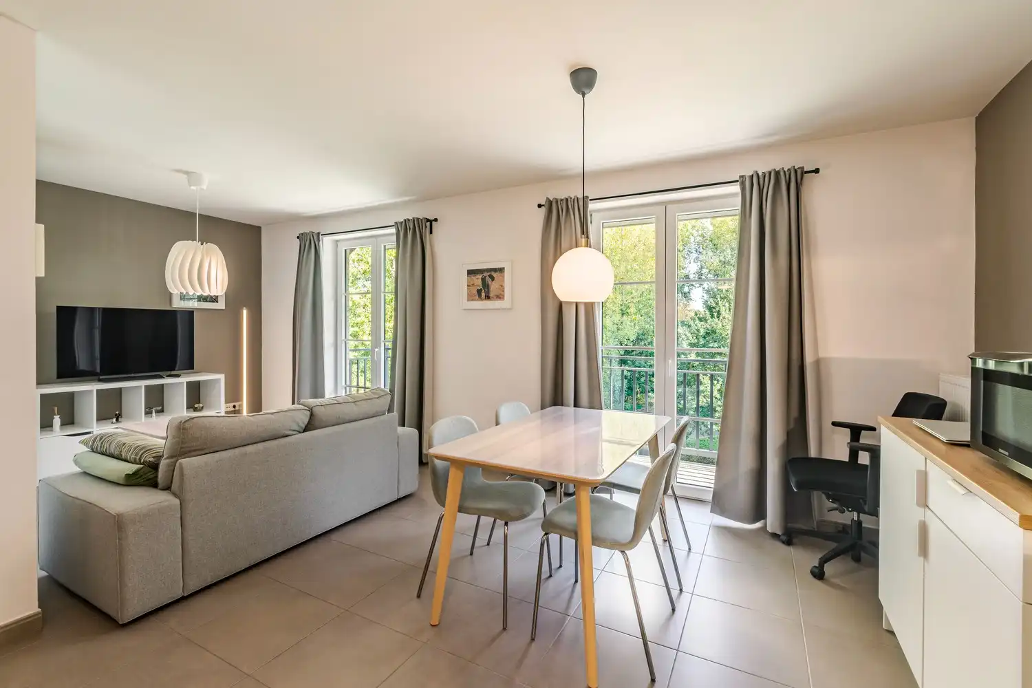 Instapklaar 1-slaapkamerappartement met terras en ondergrondse staanplaats foto 5