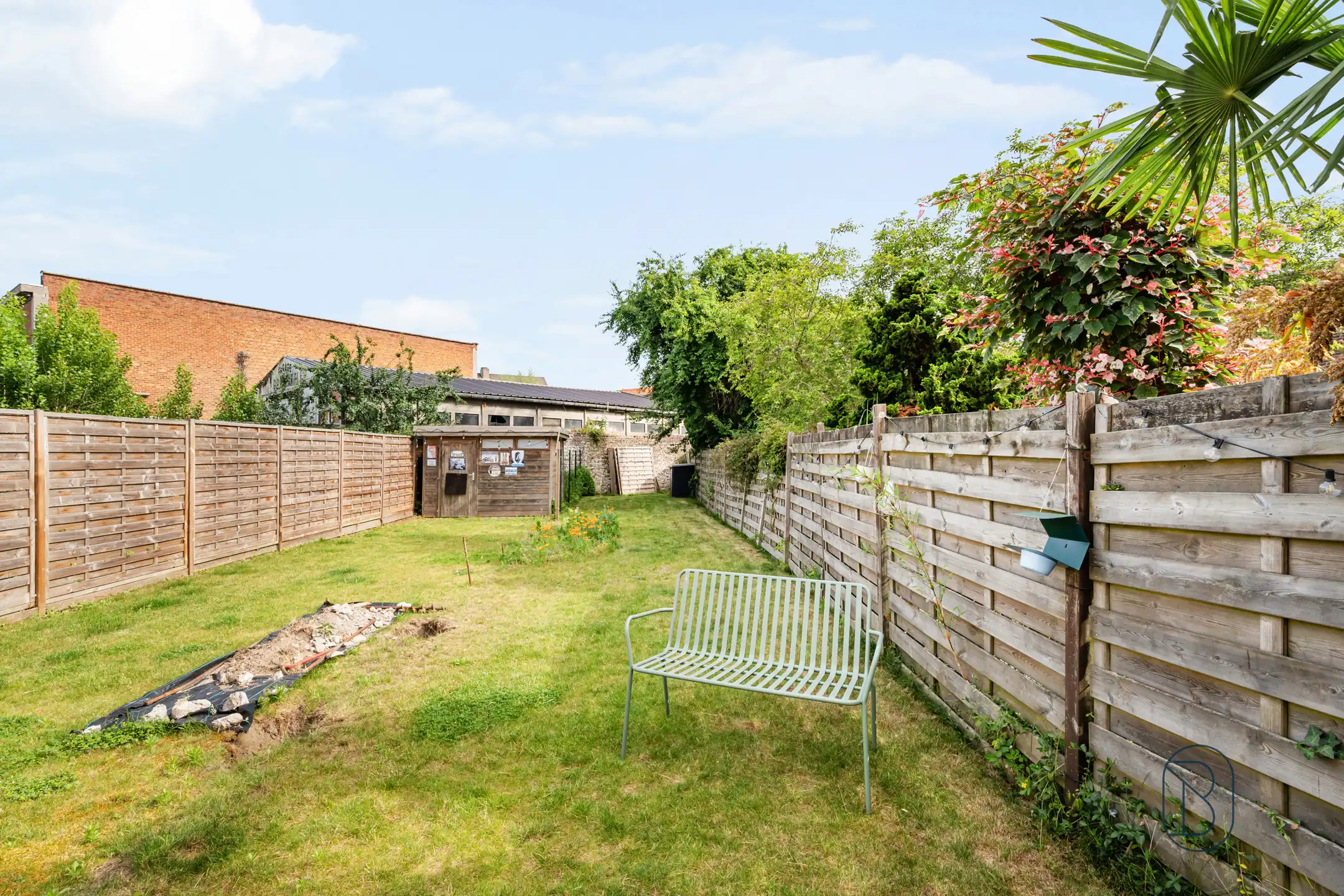 Instapklare woning met zonnige tuin in het hart van Kortrijk foto 19