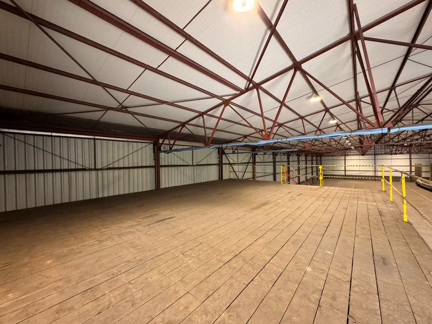 Magazijnruimte van 1.000 m² met mezzanine te huur in Zedelgem foto 7