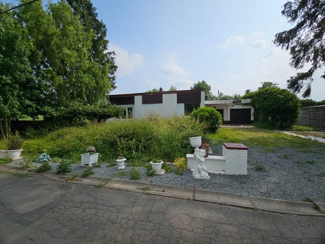 Landelijk gelegen woning (grondig te renoveren) foto 2