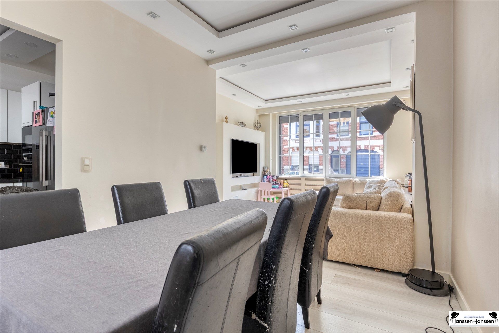 Gerenoveerde eengezinswoning met 3 slaapkamers.  foto 9