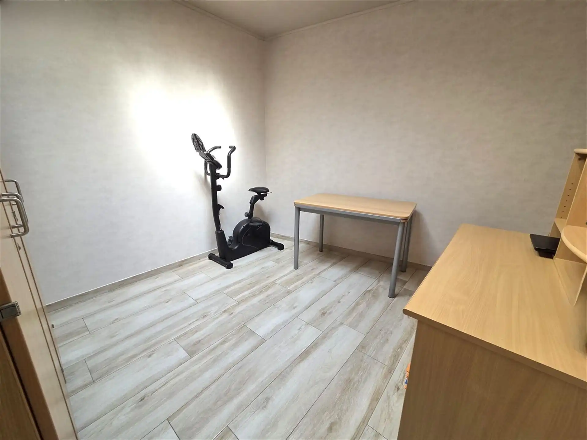 Zeer rustig gelegen laagbouwwoning, 3 slaapkamers, instapklaar op een perceel van 790m² foto 13