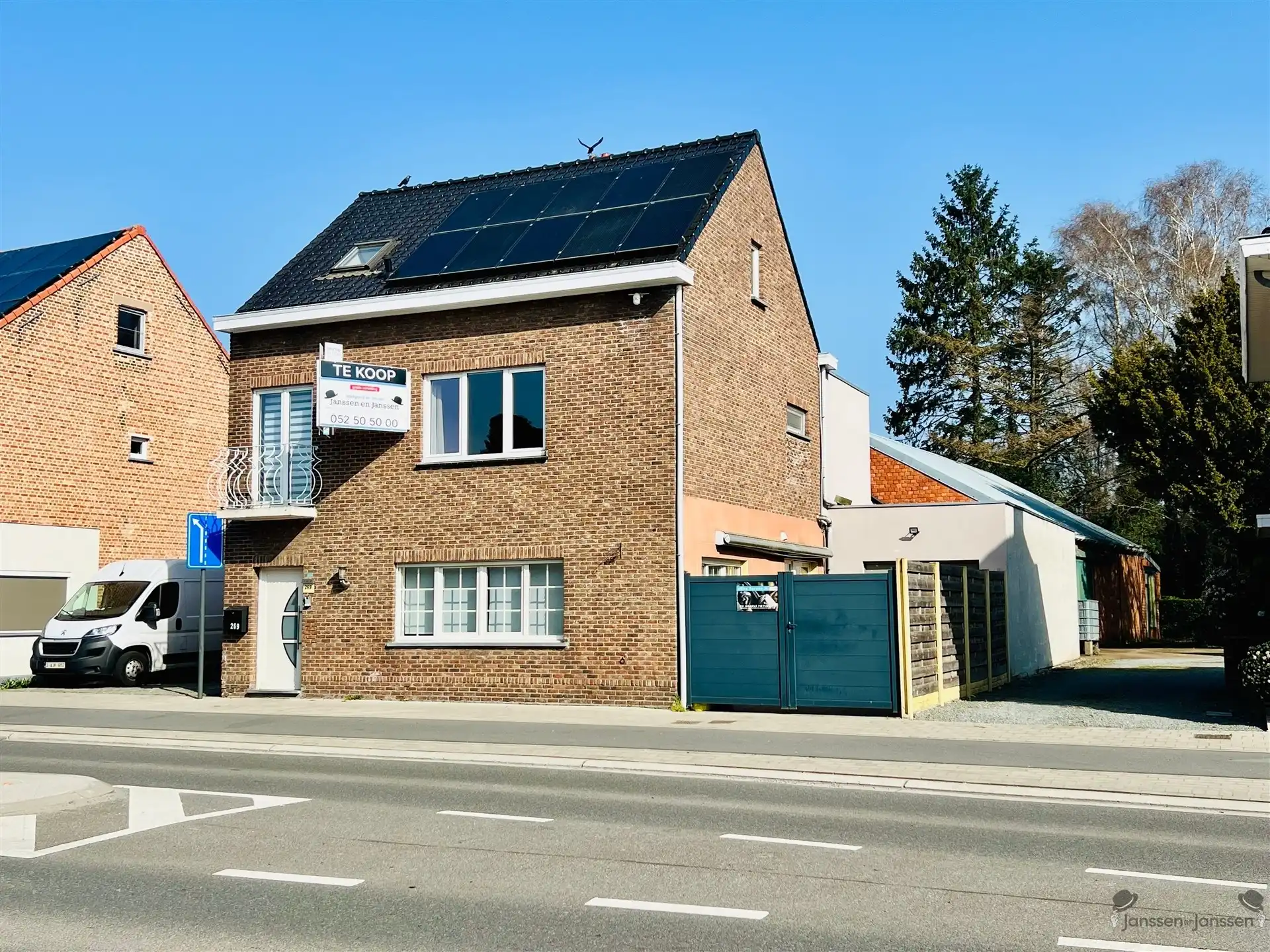Ruime woning met 5 slaapkamers foto 21