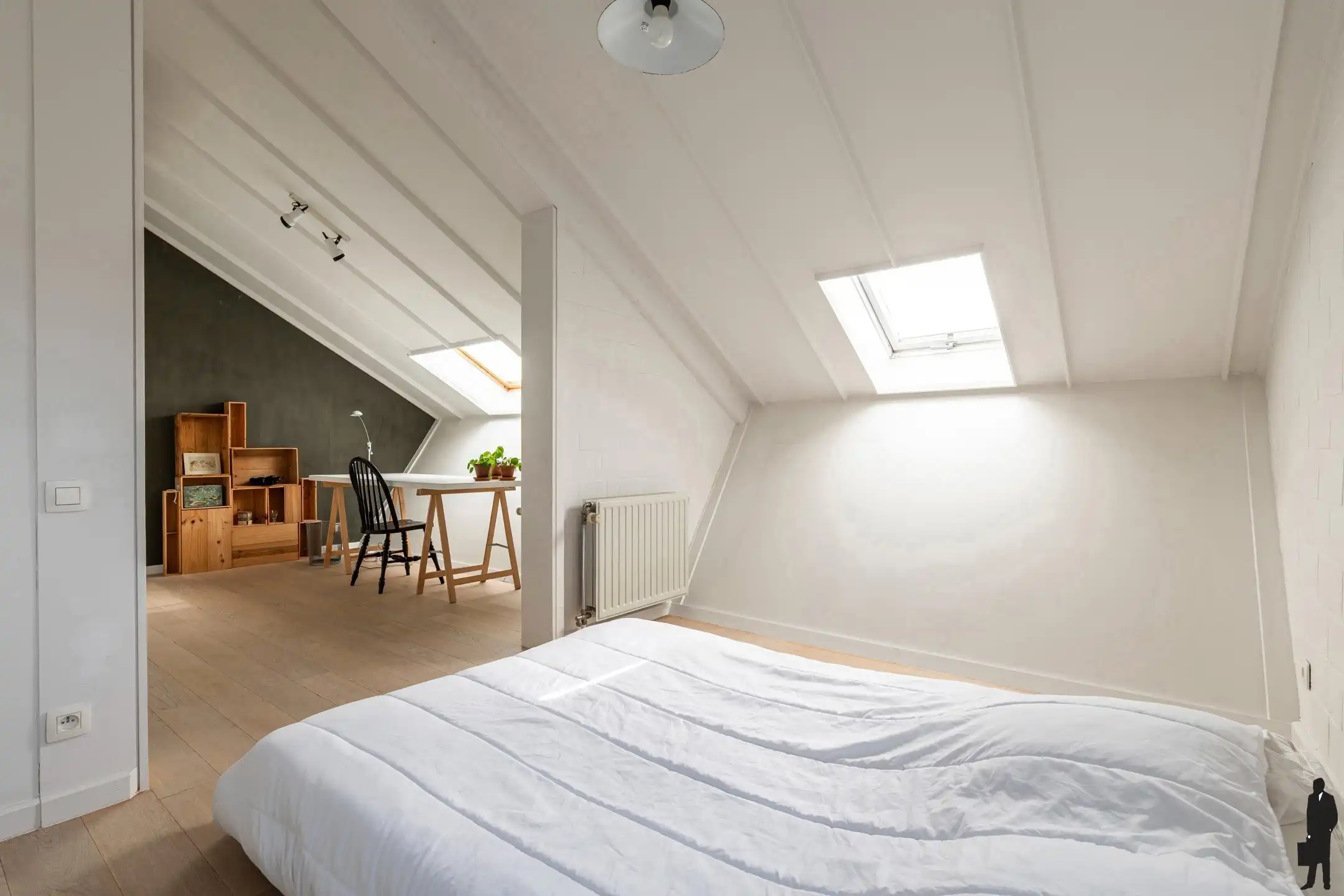 Ruime splitlevel woning, zuidgerichte tuin (ca. 522 m²) foto 18