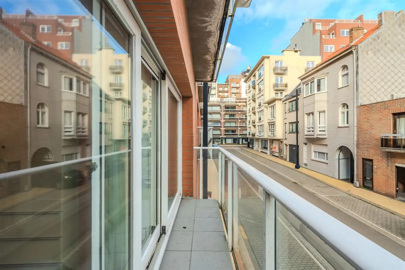 appartement met zonnig terras foto 20