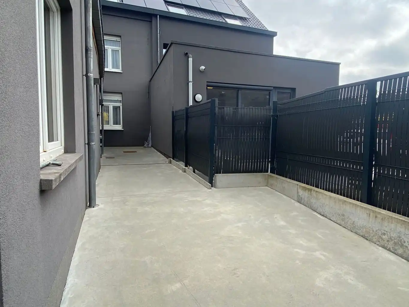 Gerenoveerde gesloten bebouwing met twee kamers  foto 9