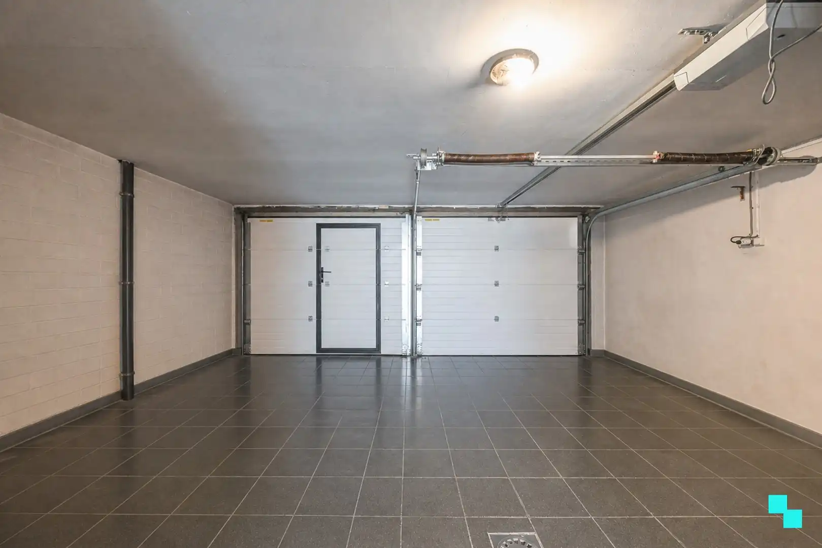 Ruime eengezinswoning met dubbele inpandige garage in Beveren-Leie! foto 19