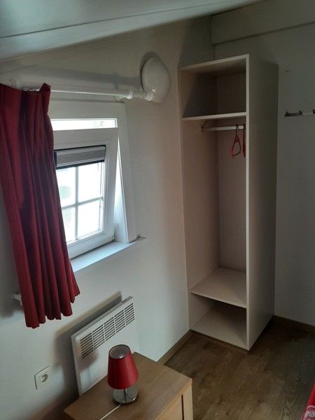 Gezellige,  vrijstaande en ingerichte vakantiewoning foto 26