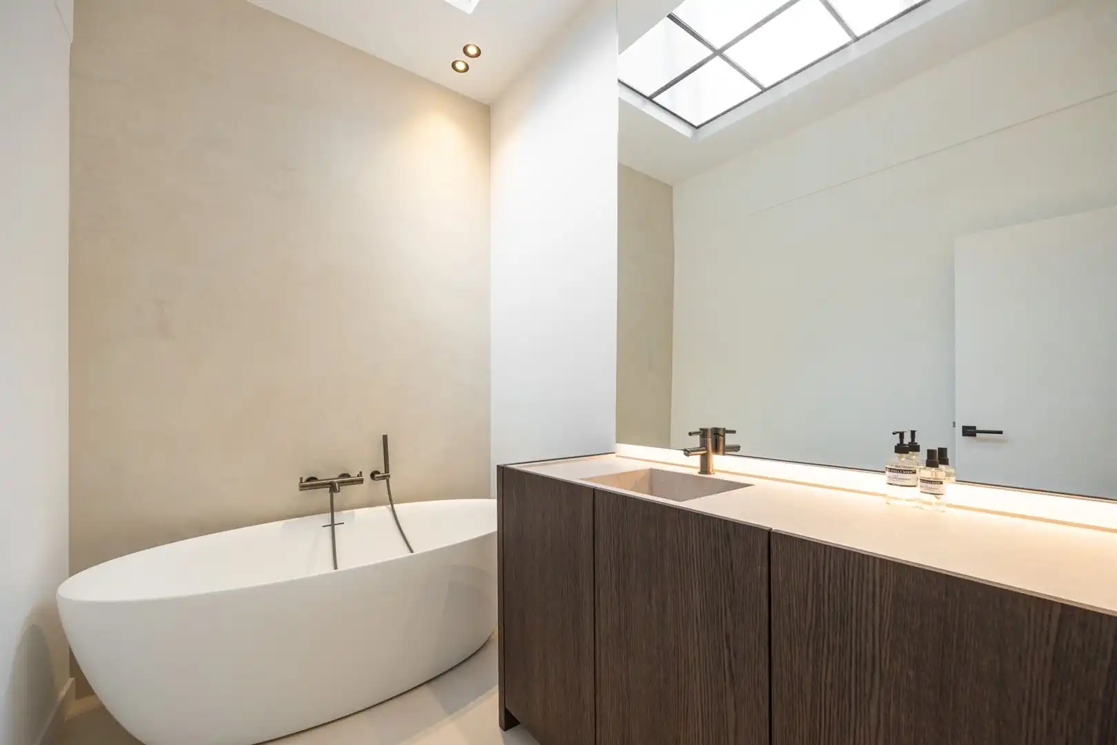 Iconische loft aan het begeerde Eilandje foto 19