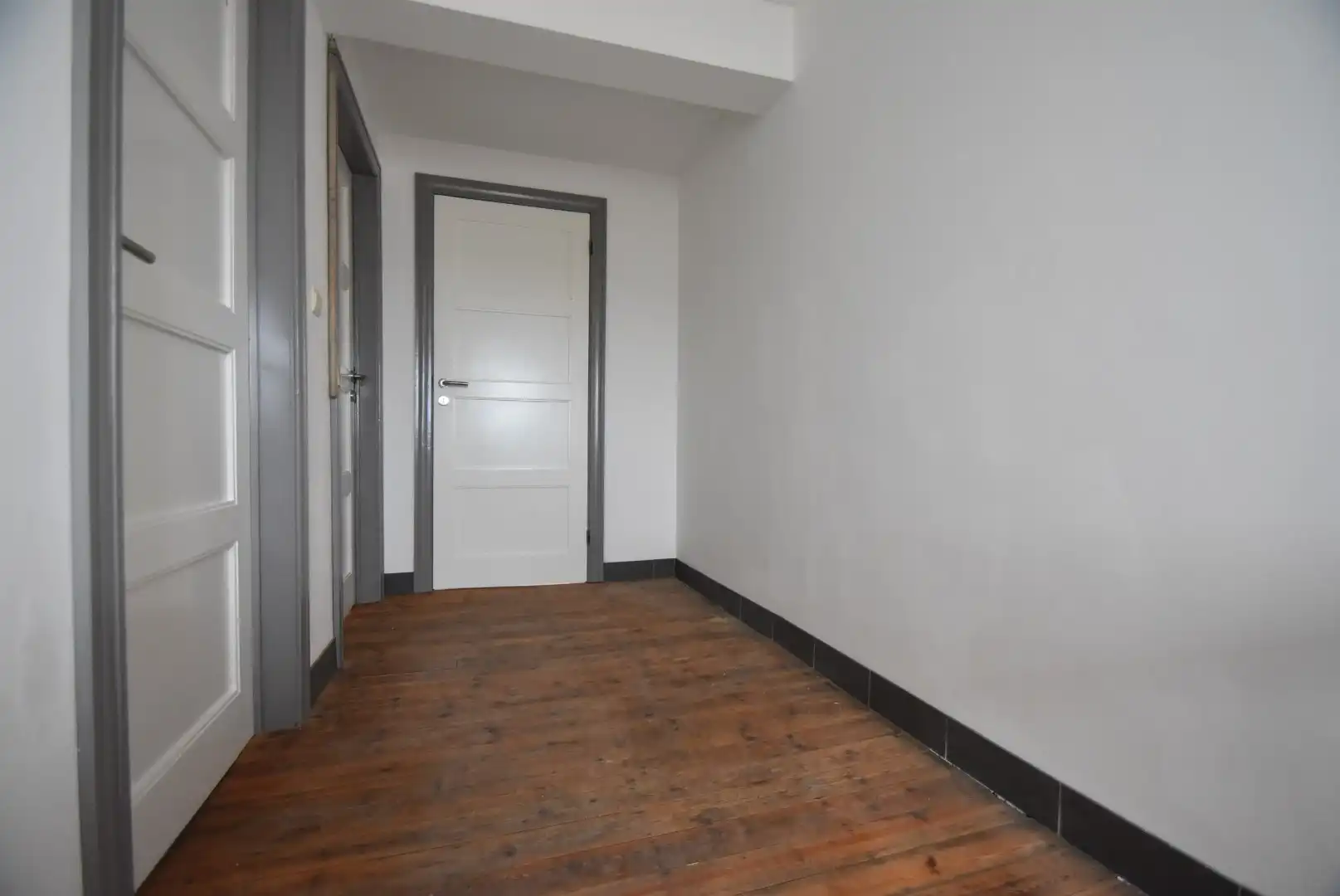 Netjes gerenoveerde duplex met twee slaapkamers en terras op mooie locatie in het centrum van Tongeren - GEEN BIJKOMENDE GEM. ONKOSTEN foto 25