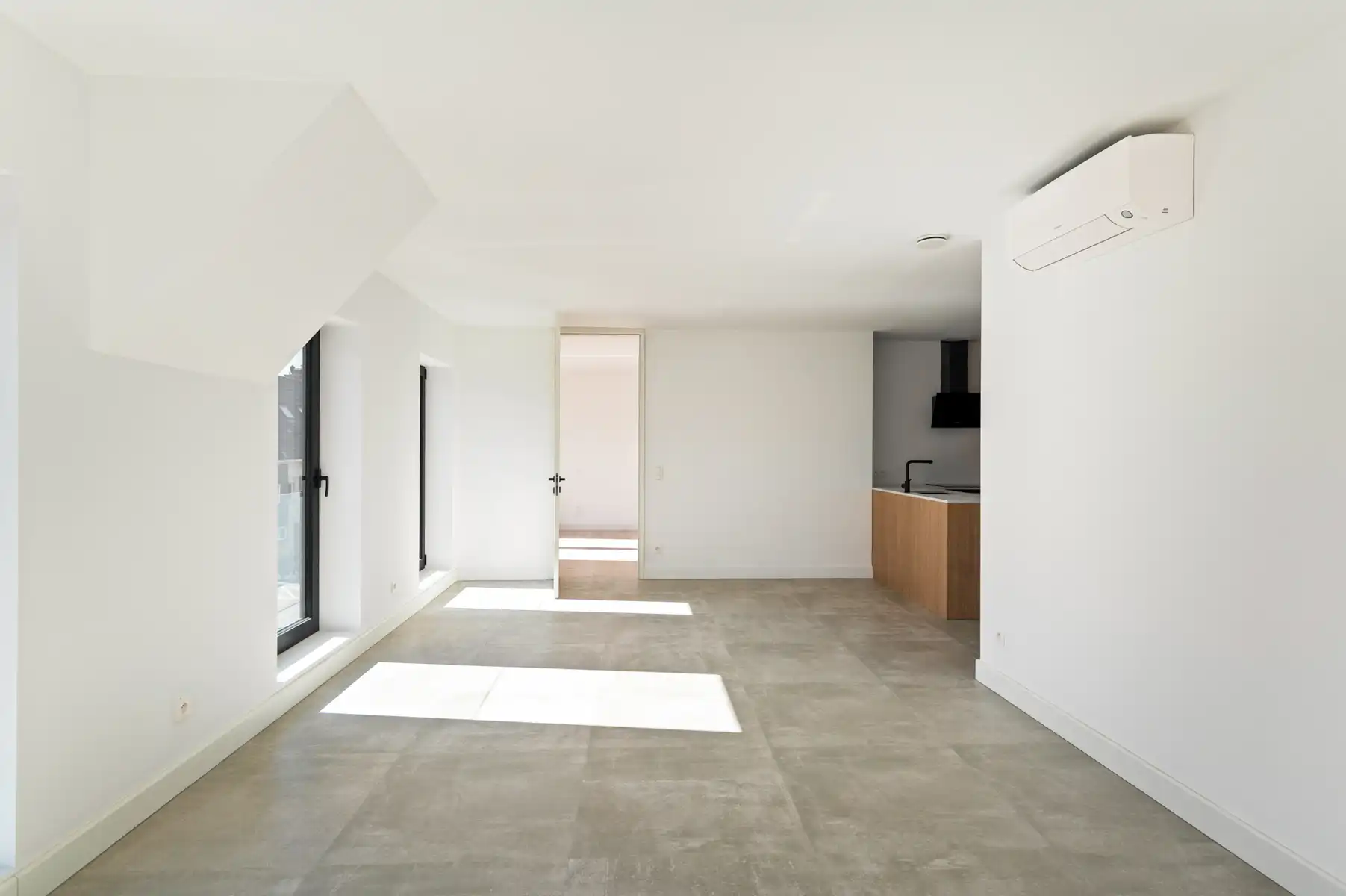 Nieuwbouw duplex van ca. 173 m² met lift ín het appartement foto 3
