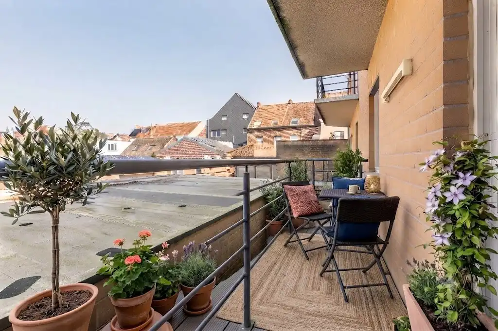 CENTRAAL GELEGEN APPARTEMENT (2003) MET 2 SLPKS | TERRAS foto 7