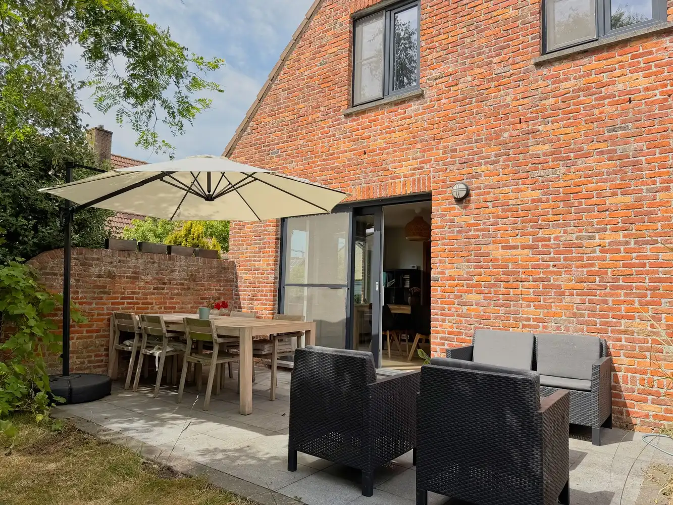 Instapklare, lichtrijke woning (3 slpks) + zonnige tuin foto 16