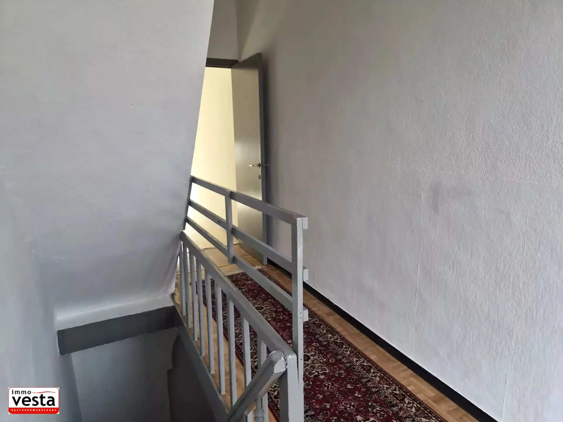 Centraal gelegen rijwoning met 3 slaapkamers foto 7