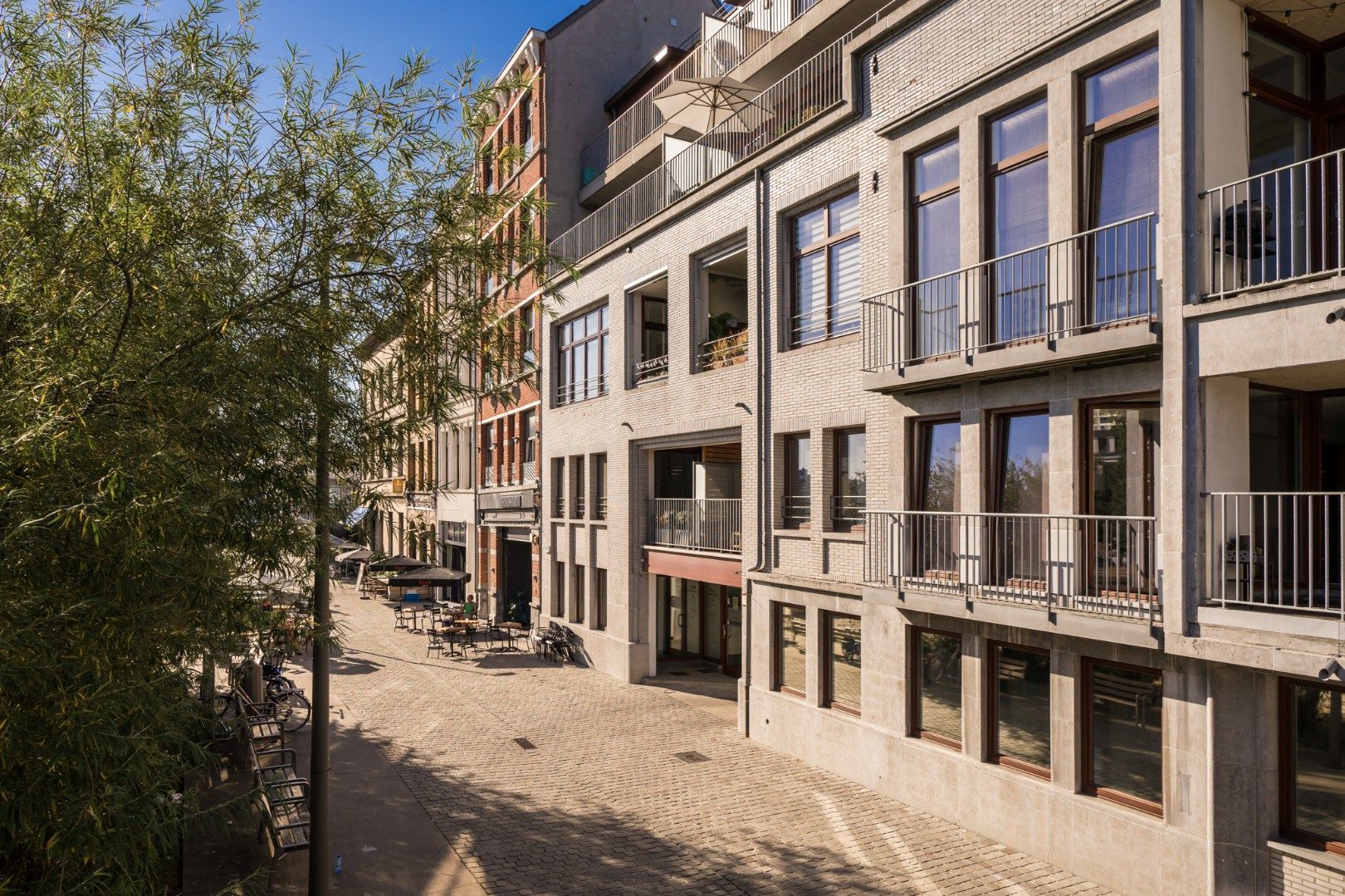 Stijlvol wonen in het hart van de Cadix-wijk foto 27