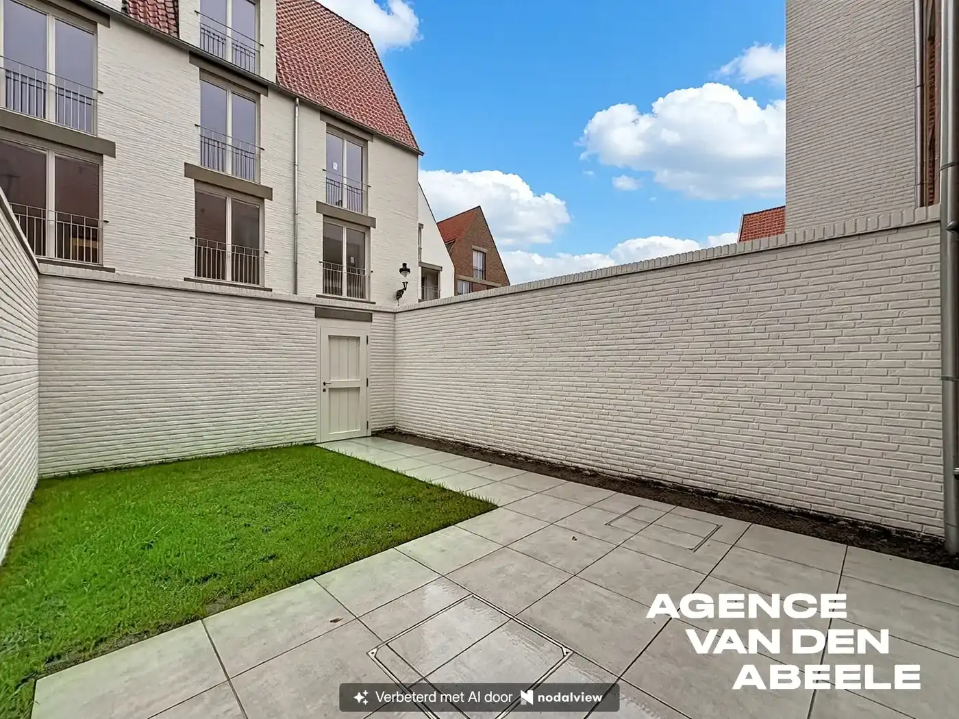 Prachtige nieuwbouwwoning met garage en tuin foto 9