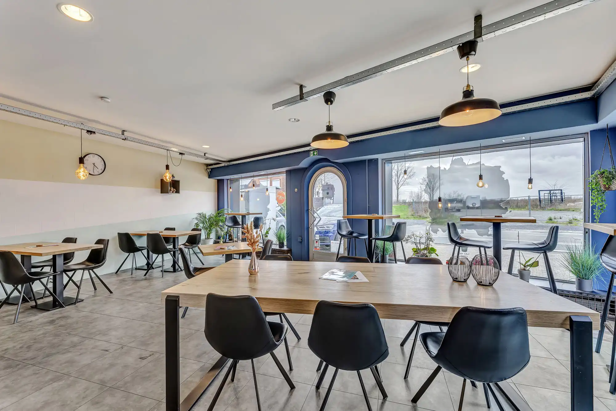 Unieke opbrengsteigendom op strategische locatie foto 7