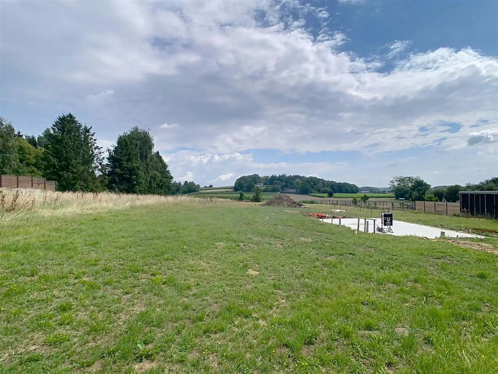 Bouwgrond halfopen bebouwing (lot 3) - 10a 15ca foto 3