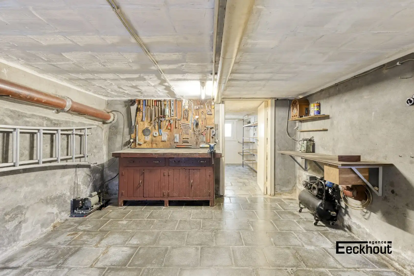 Zeer verzorgde woning met gezellige tuin in de Vuurtorenwijk te Oostende. foto 23