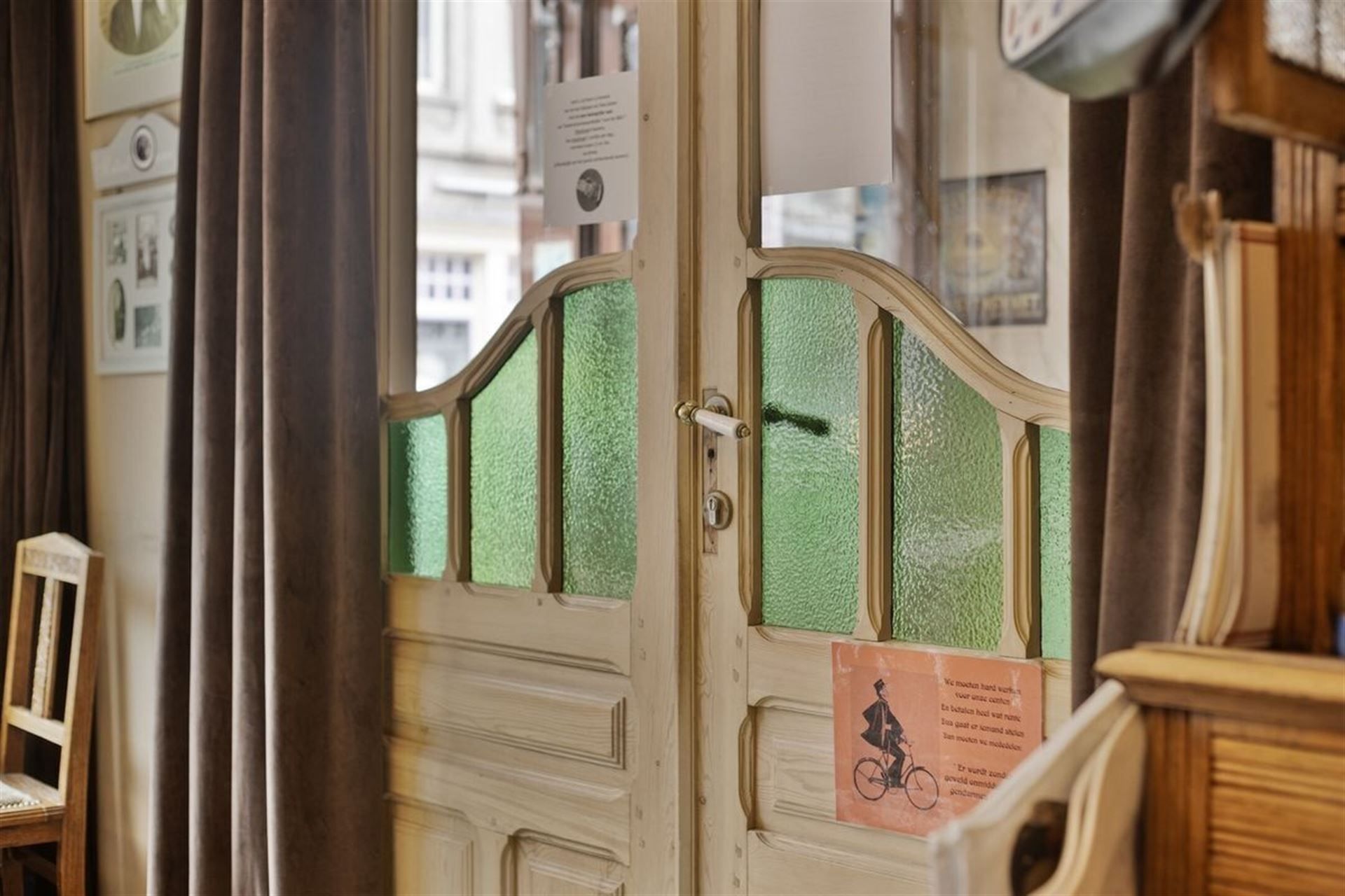 Charmante herenwoning met karakter en diverse woonmogelijkheden. foto 3