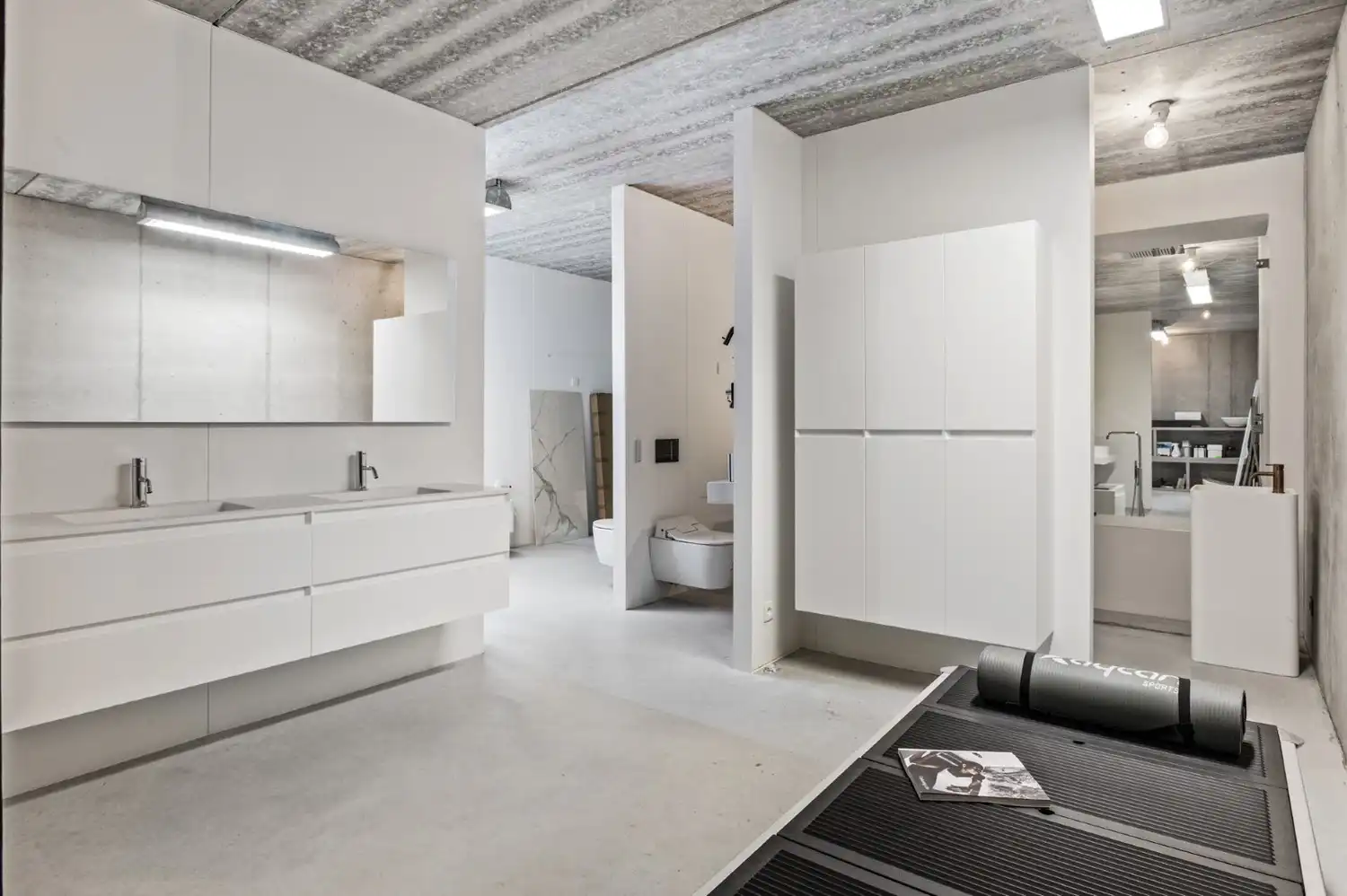 RECENTE HANDELSWONING OP COMMERCIELE LIGGING! foto 4