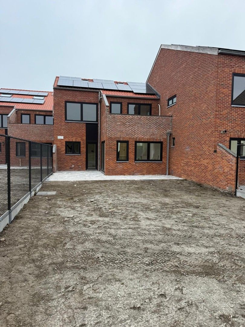 GERENOVEERDE WONING foto 2