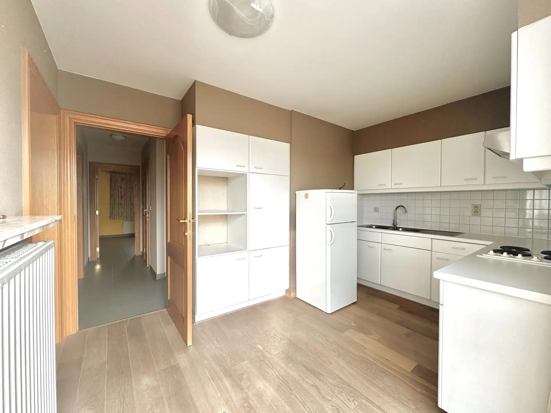 APPARTEMENTSGEBOUW MET GARAGES foto 12