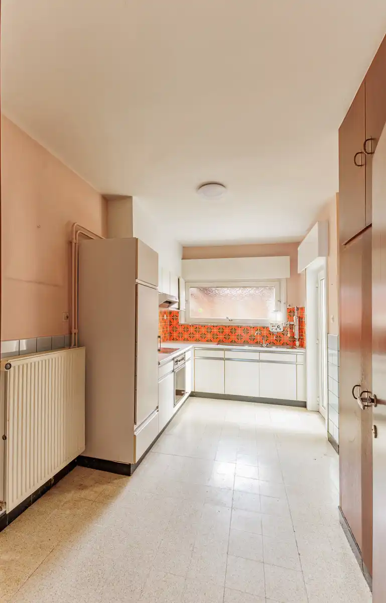 Gezinswoning met grote tuin in groene omgeving foto 11