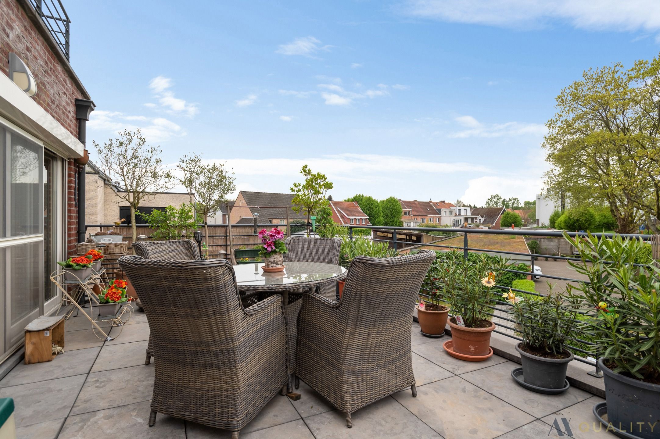 Appartement met overdekte staanplaats foto 8