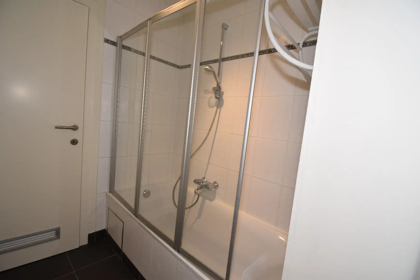 Appartement met 1slaapkamer en garage, centrum Maldegem foto 14