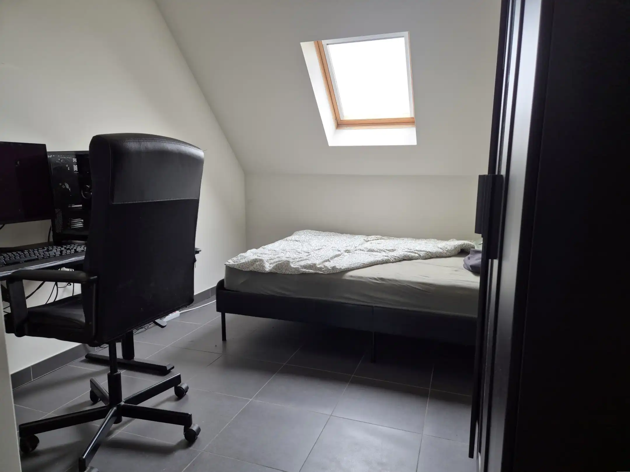 Appartement met 1 slaapkamer en garage. foto 9