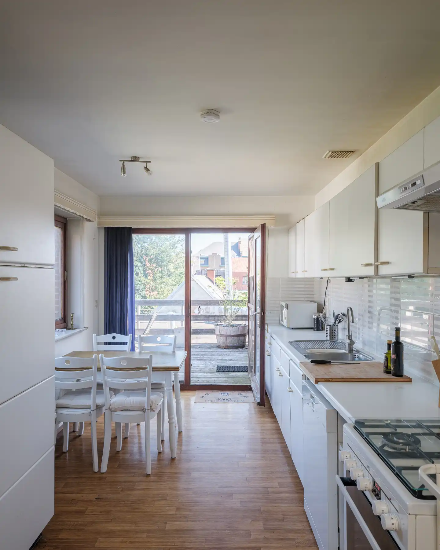 Ruim drie slaapkamer duplex-appartement met potentieel foto 9