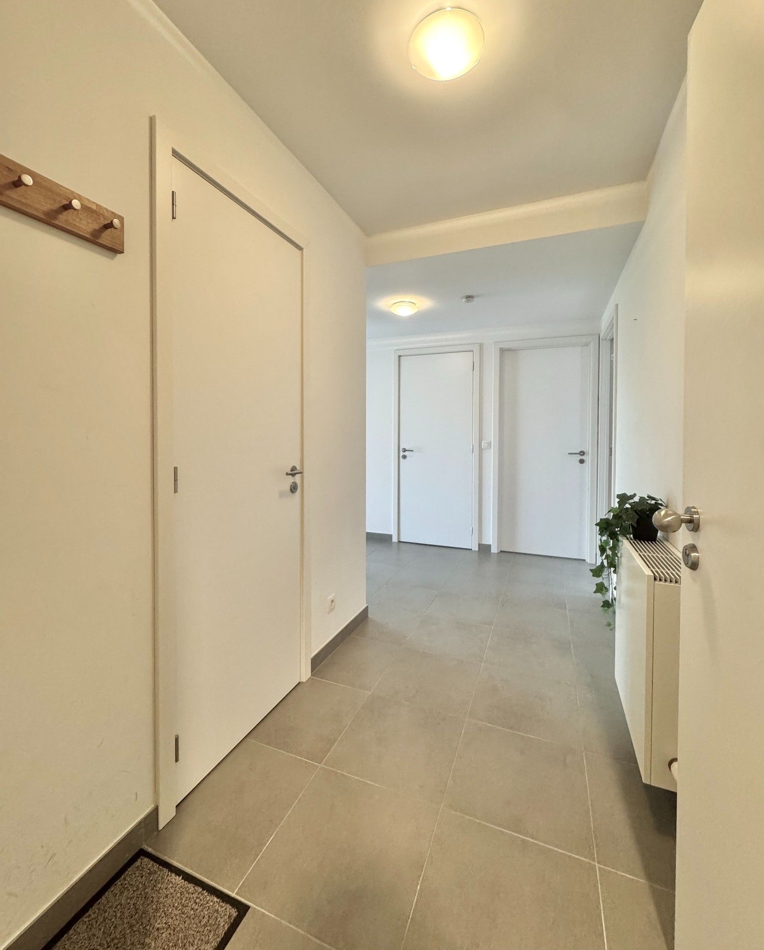 LICHTRIJK APPARTEMENT MET GROOT TERRAS EN PARKING - 125 M² foto 18