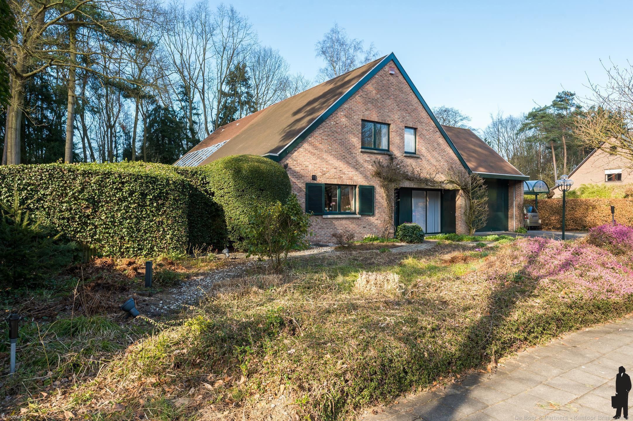 Residentieel gelegen te renoveren villa op ca. 2415m². foto 20