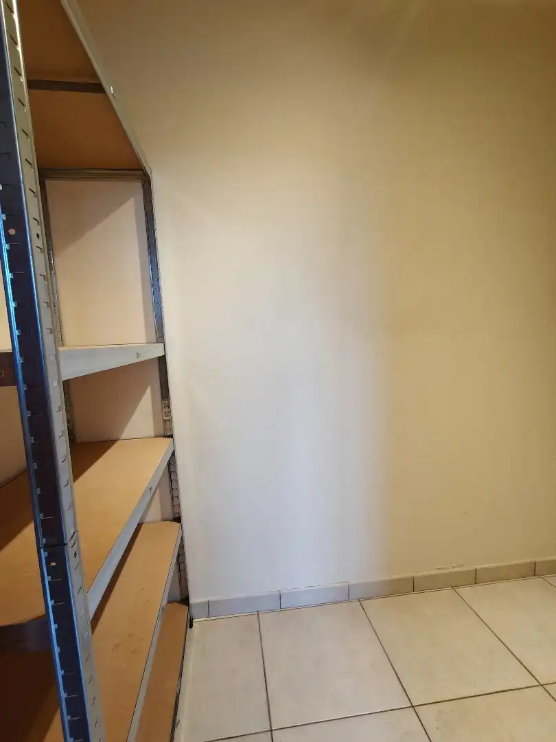 Gezellig gelijkvloers appartement te Schellebelle foto 4