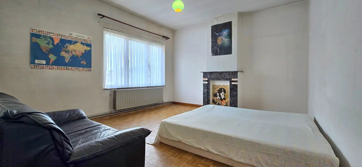 Te renoveren gesloten bebouwing te koop foto 17