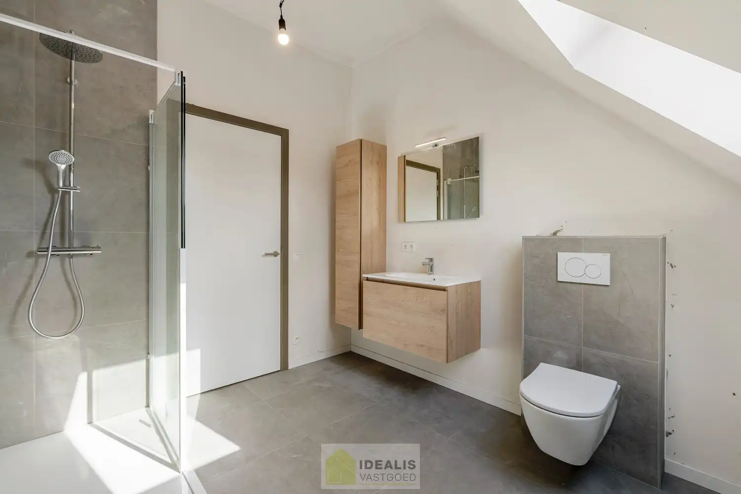 NIEUWBOUW DUPLEX APPARTEMENT MET 2 SLAAPKAMERS, KELDERBERGING EN EEN ONDERGRONDSE AUTOSTANDPLAATS foto 14