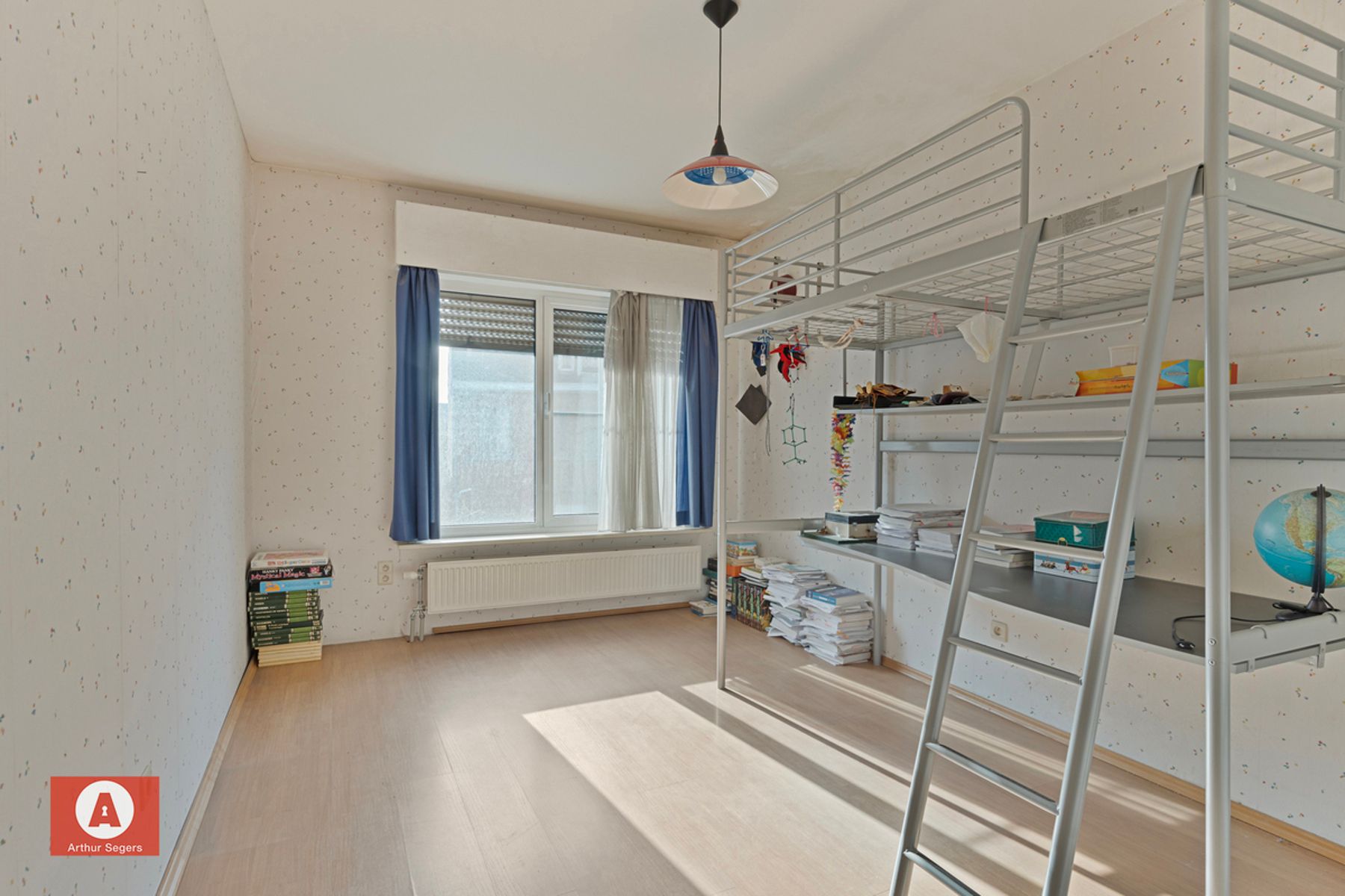 Zeer ruime (kangoeroe)woonst met praktijkruimte foto 14