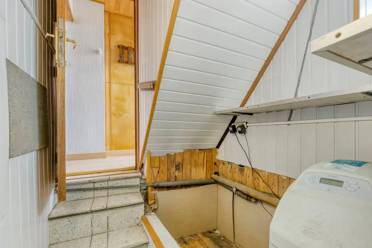 Solide driegevelwoning aan rustig pleintje in Vilvoorde. foto 12