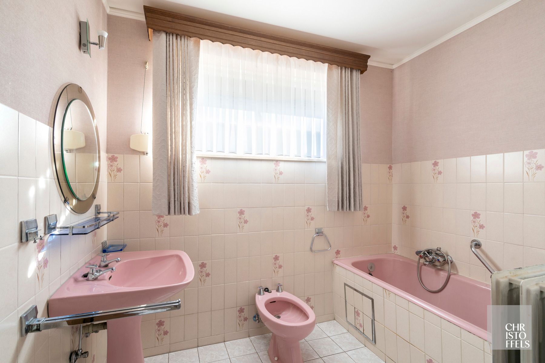 Te renoveren woning (152m²) in een rustige woonomgeving te Lanaken! foto 11