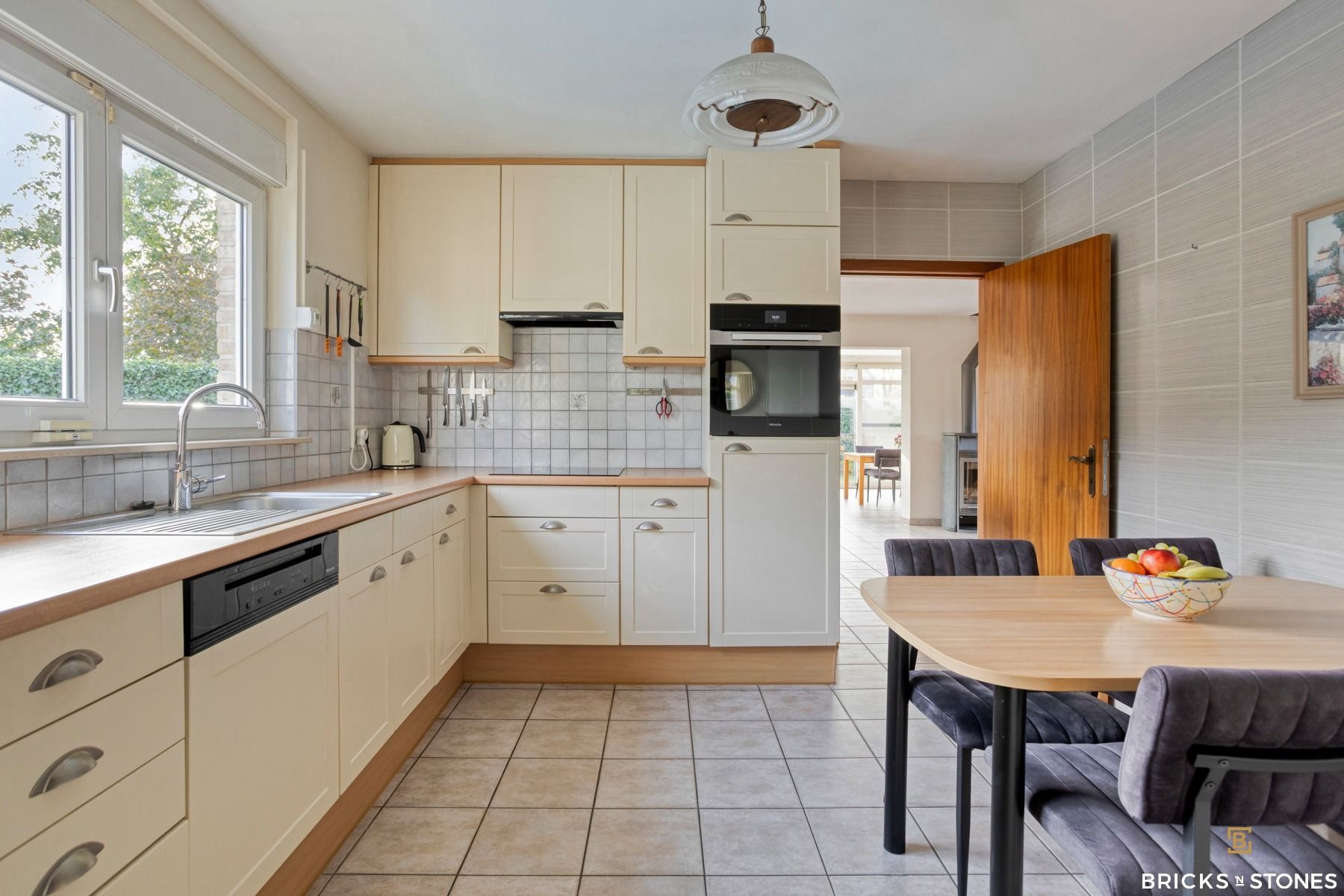 Gezellige, verzorgde gezinswoning met zwembad in Boortmeerbeek foto 8