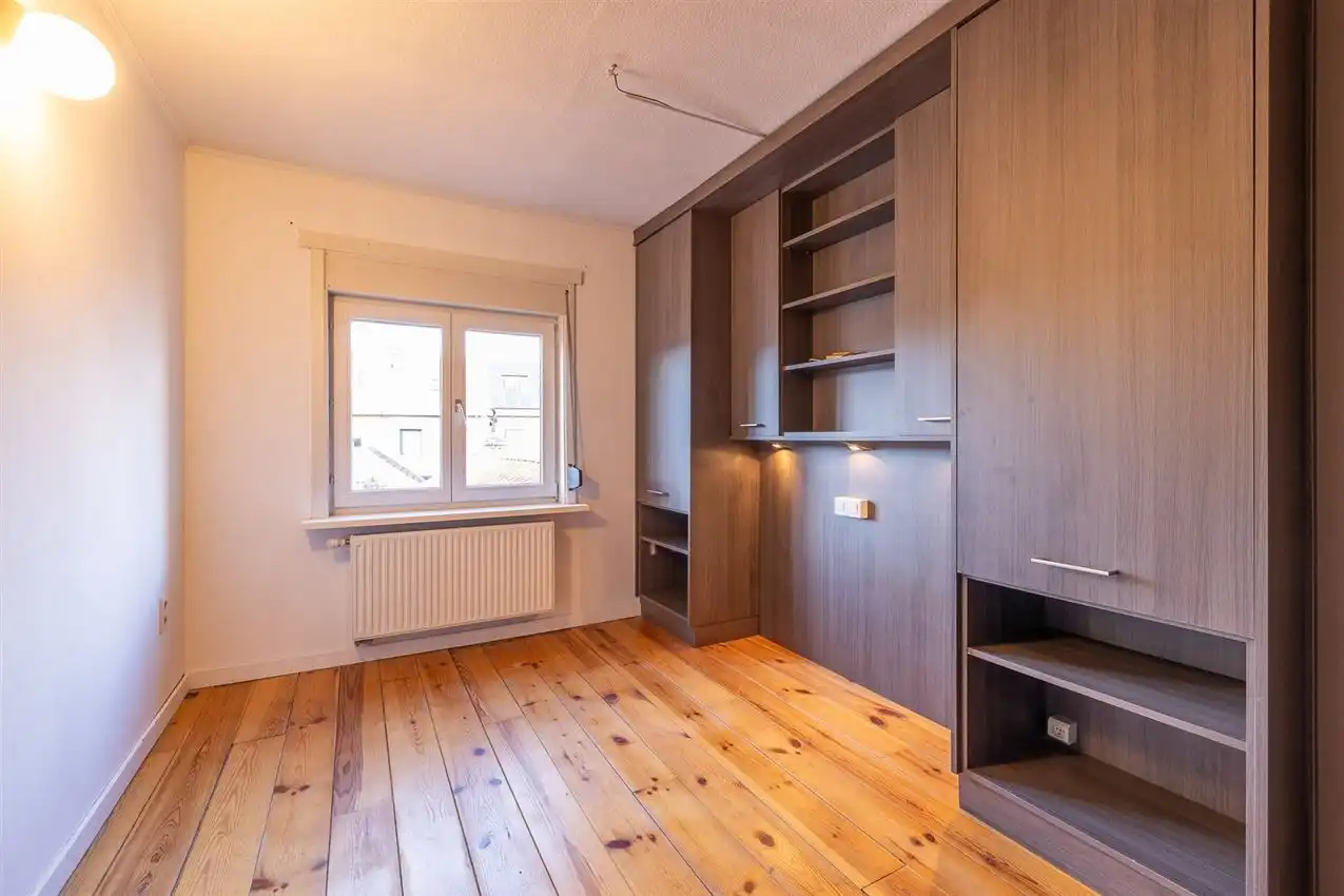 Stadswoning met drie slpk en tuintje op gunstige locatie foto 25