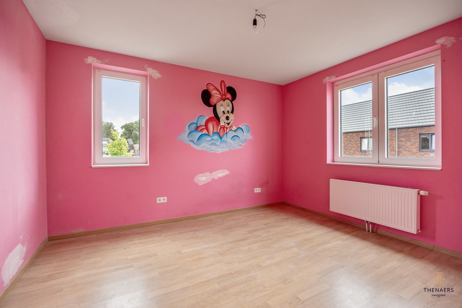 Moderne half‑open bebouwing met 3 slaapkamers op een rustige ligging. foto 13