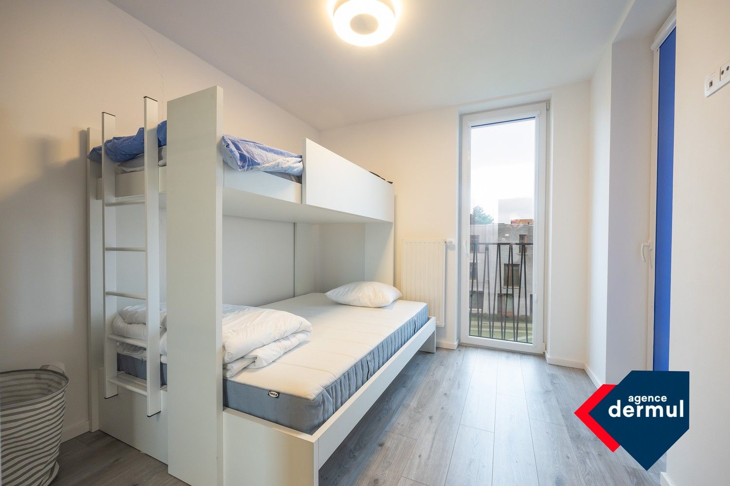 RECENT APPARTEMENT MET PARKING foto 16