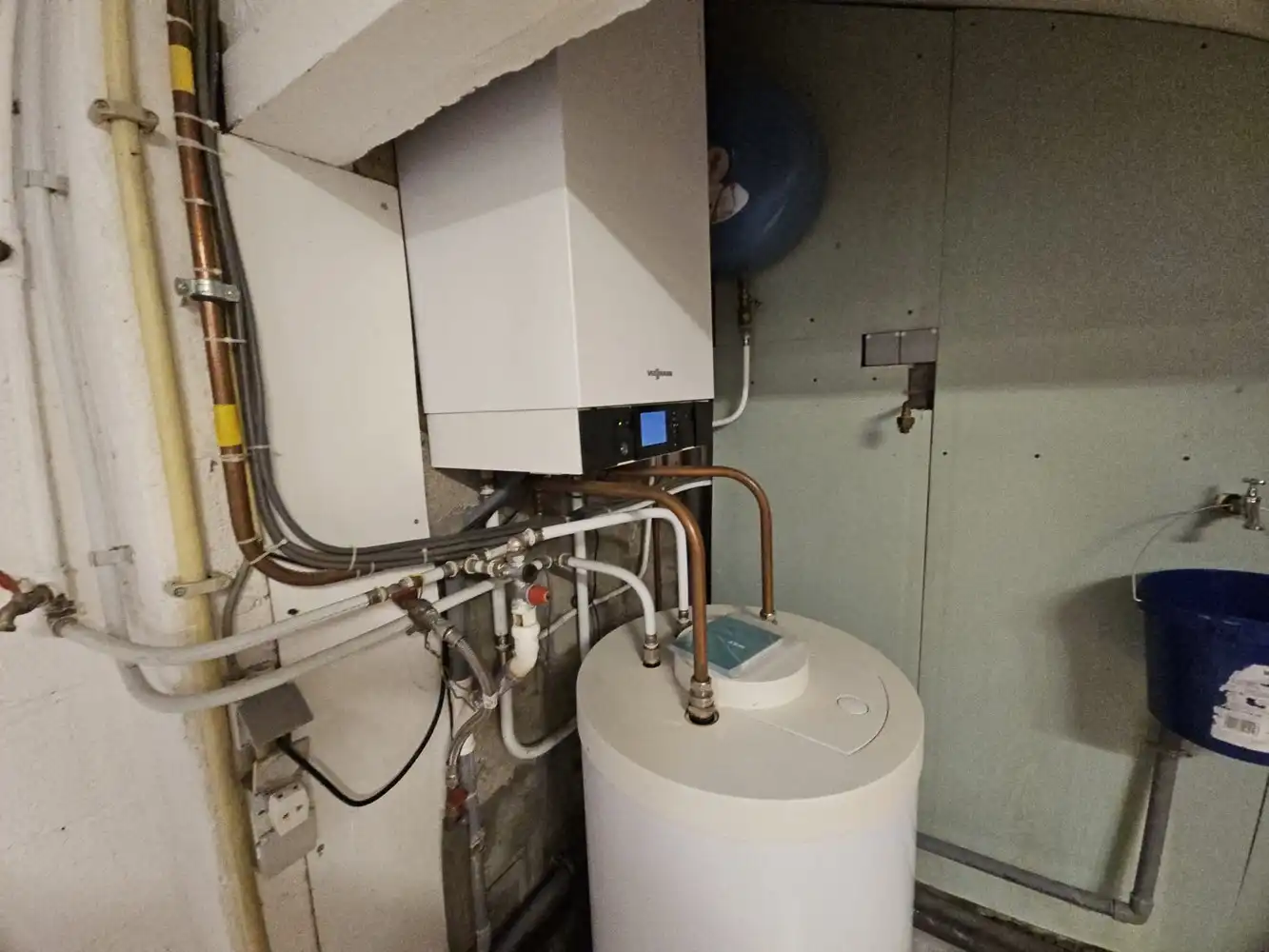 Woning (HOB) met tuin en dubbele garage foto 19