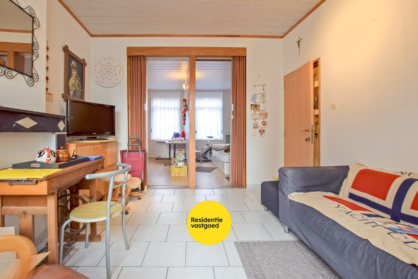 Statige herenhuis te Nieuwpoort-stad met 4 slaapkamers en 2 badkamers. foto 4