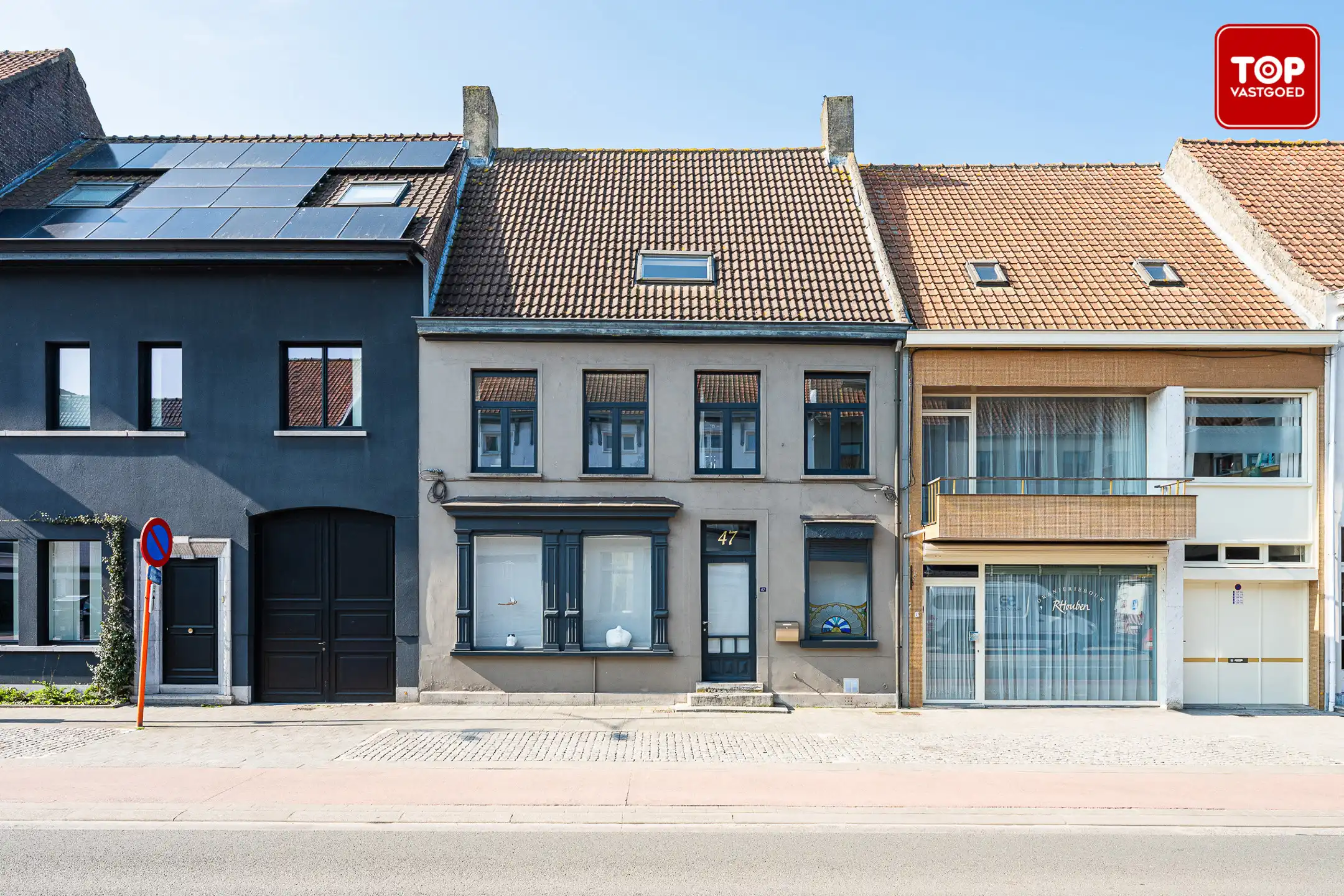 Authentieke en ruime woning met 3 slaapkamers, groot atelier en zonnige tuin foto 28