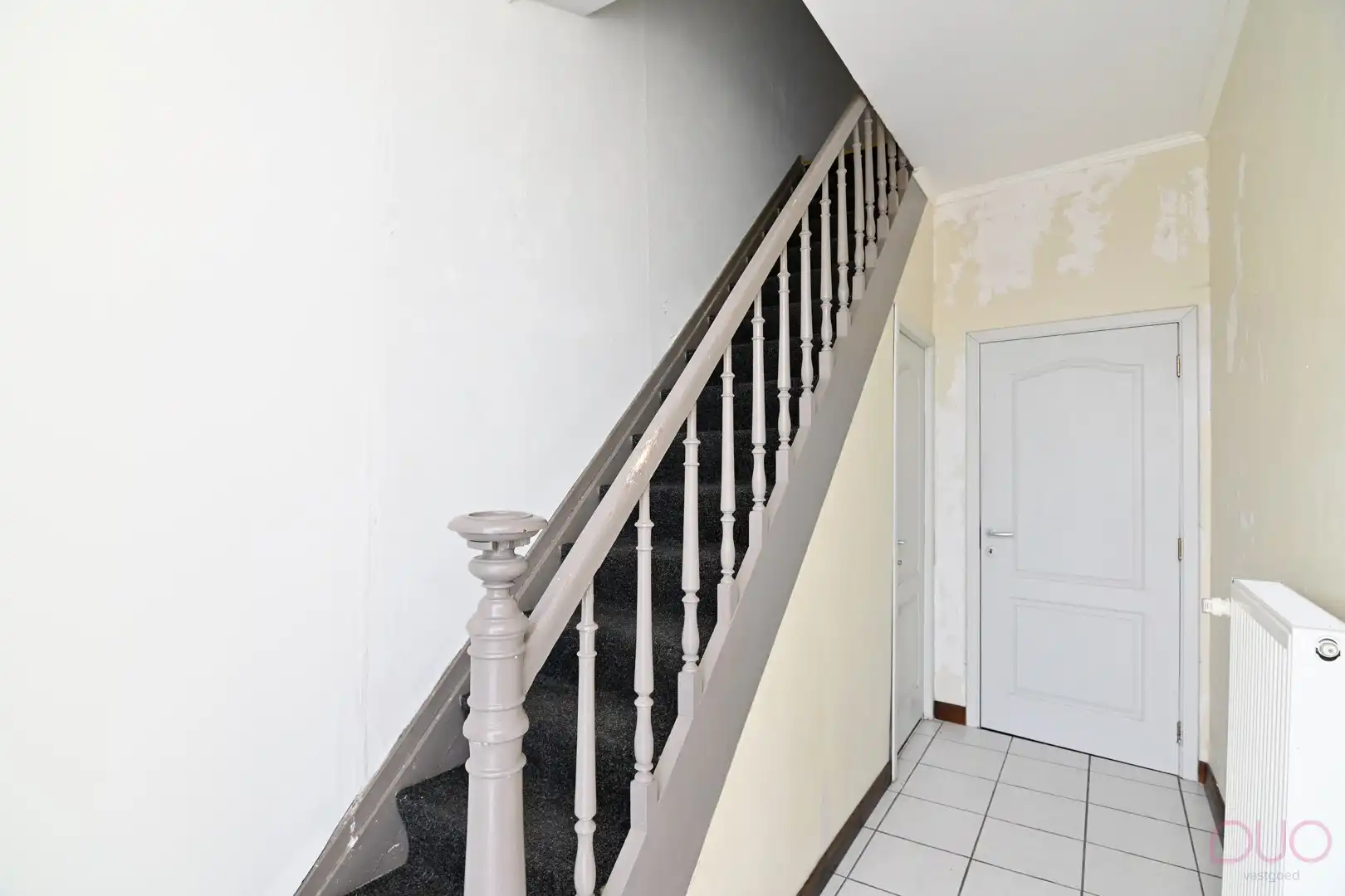 Rustig gelegen instapklare woning met drie slaapkamers op een perceel van 4a30ca foto 7