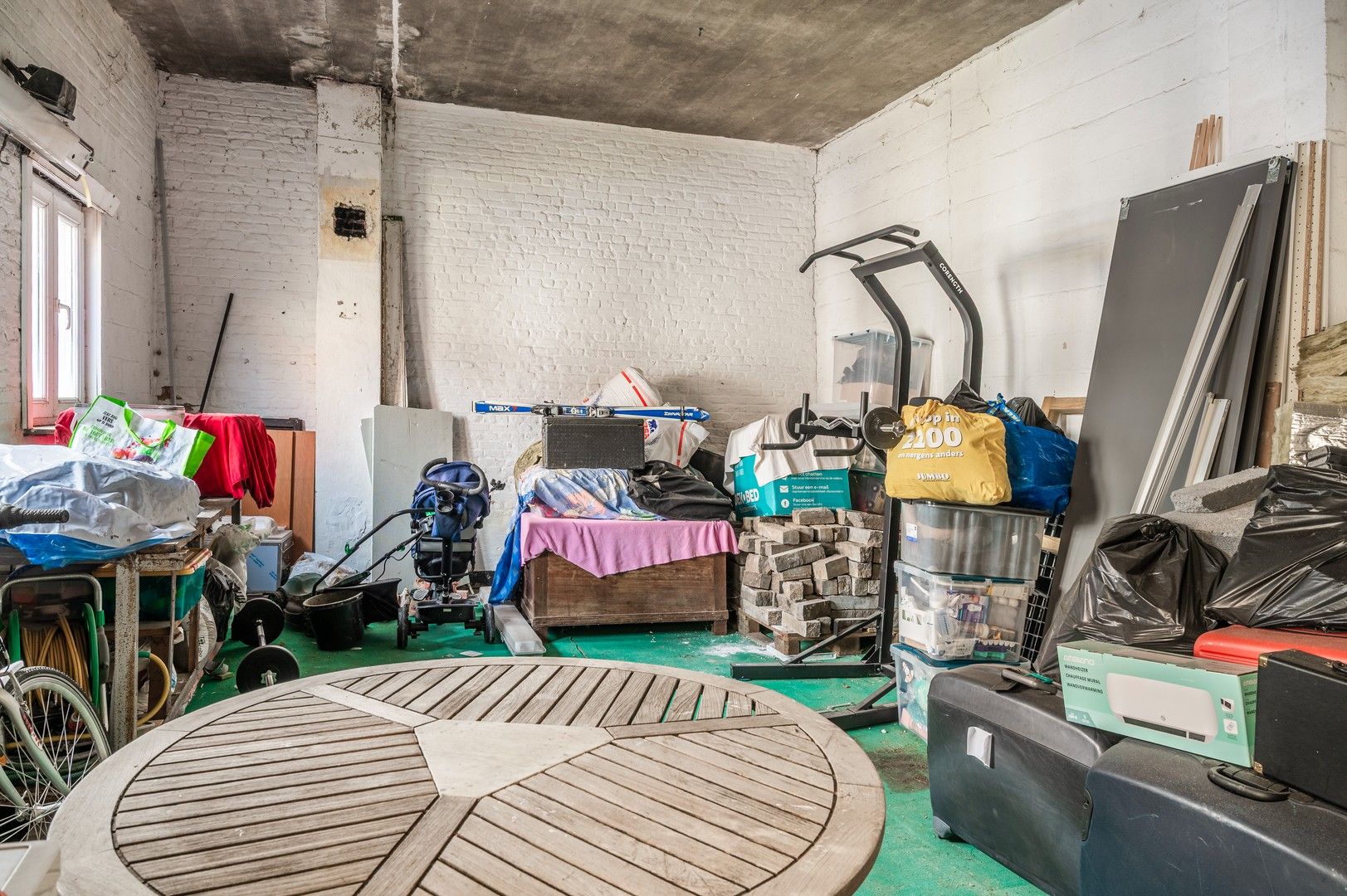 Instapklare woning met magazijn foto 21