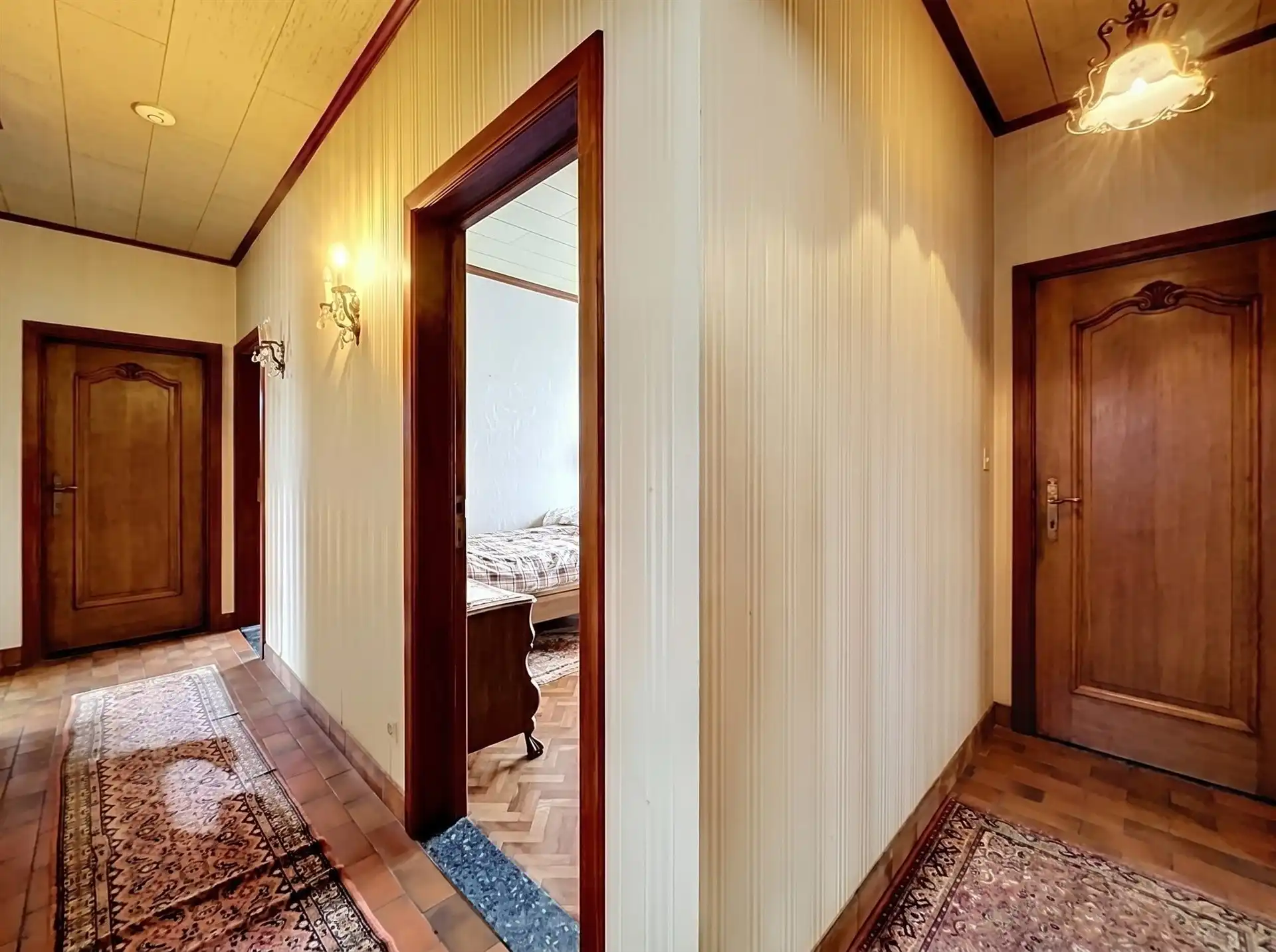 Prachtige bungalow met 3 slaapkamers en fantastisch uitzicht over velden! foto 8